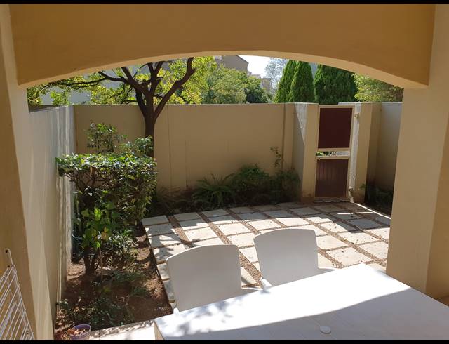 2 BEDROOM APARTMENT TO LET IN MORNINGSIDE